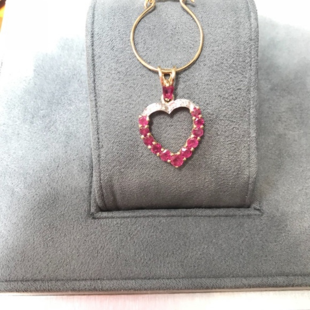 Vintage 80's ruby heart